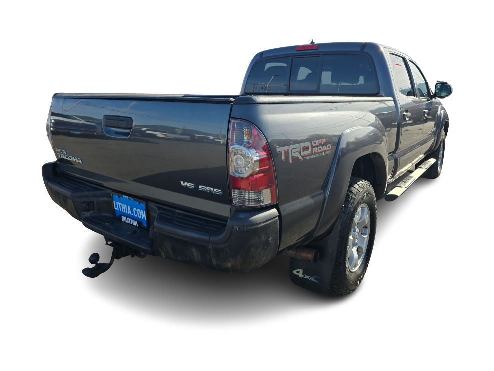 Thumbnail: 2015 Toyota Tacoma - 17