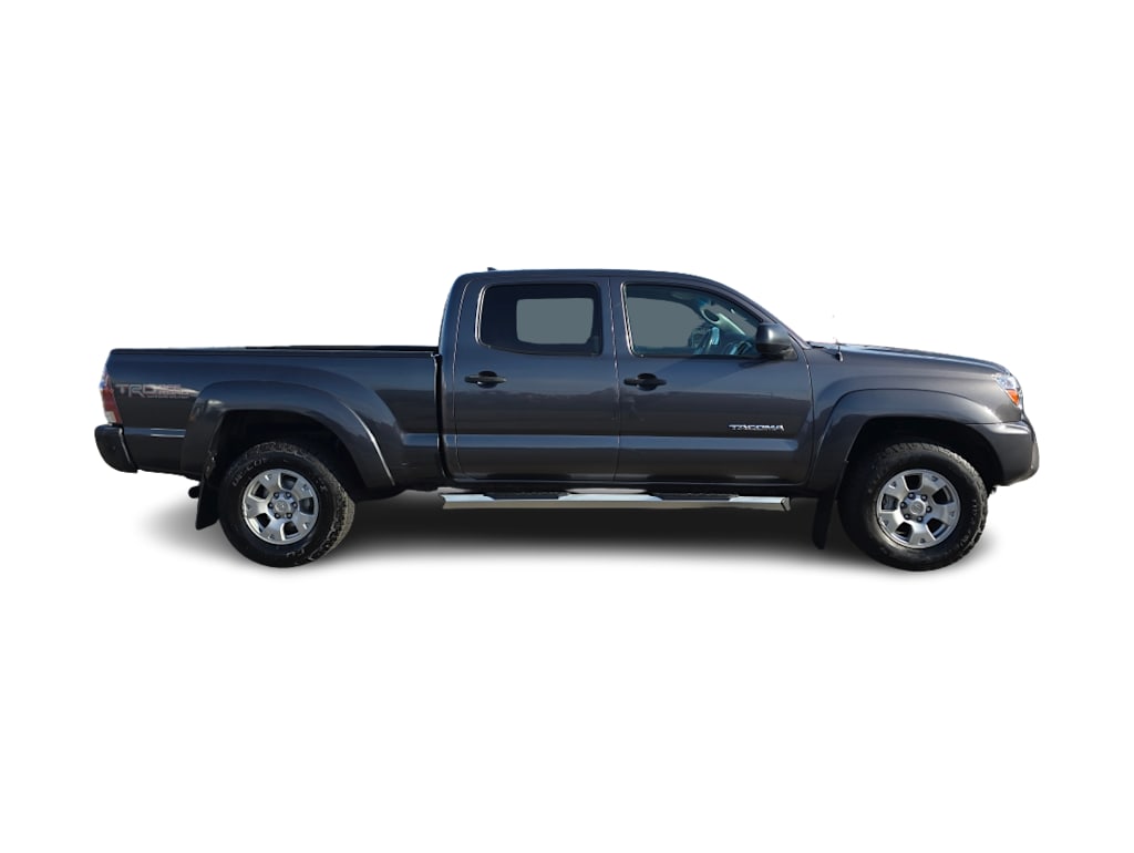 Thumbnail: 2015 Toyota Tacoma - 18