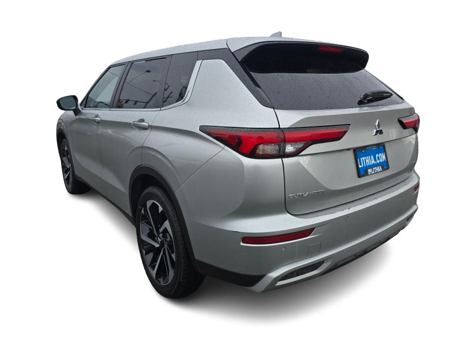 Thumbnail: 2024 Mitsubishi Outlander - 4