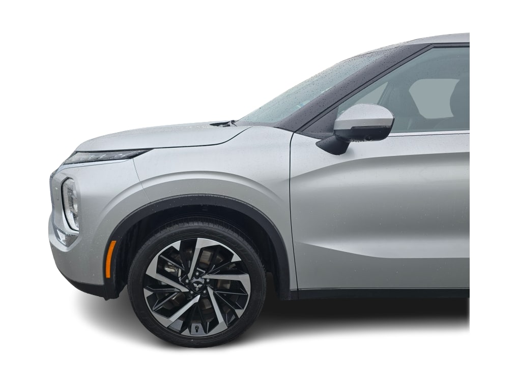 Thumbnail: 2024 Mitsubishi Outlander - 20