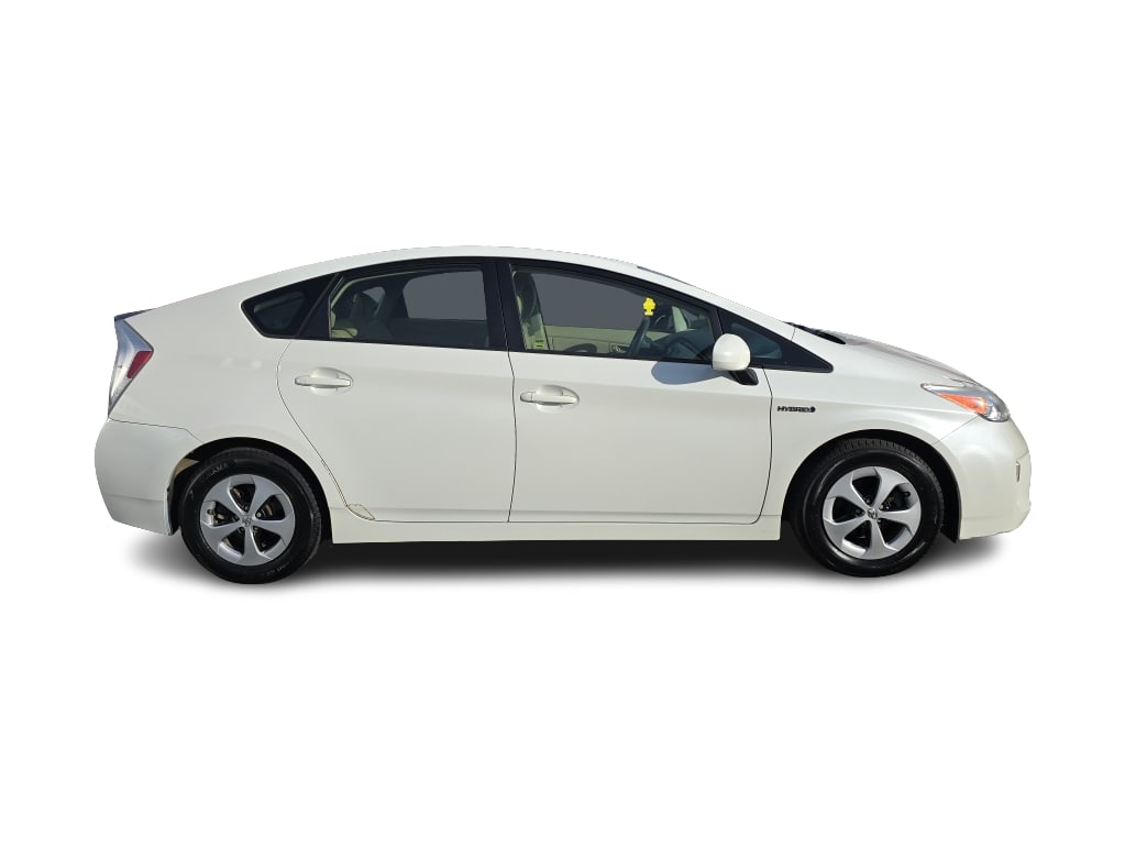 Thumbnail: 2013 Toyota Prius - 17