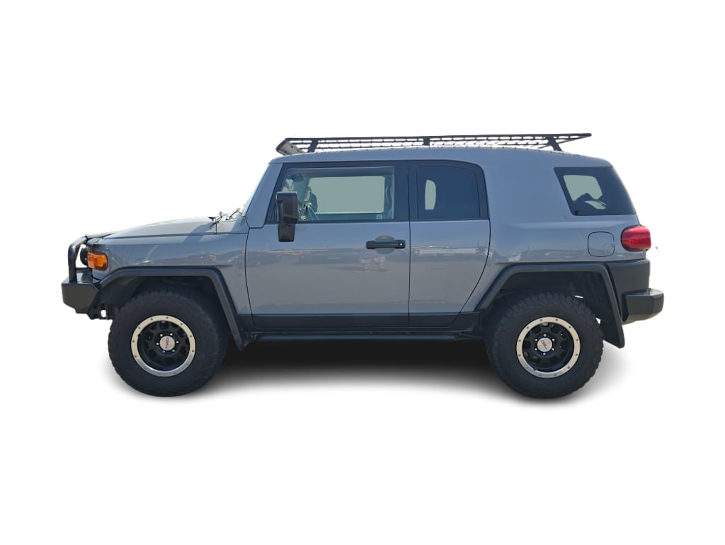 Thumbnail: 2013 Toyota FJ Cruiser - 3