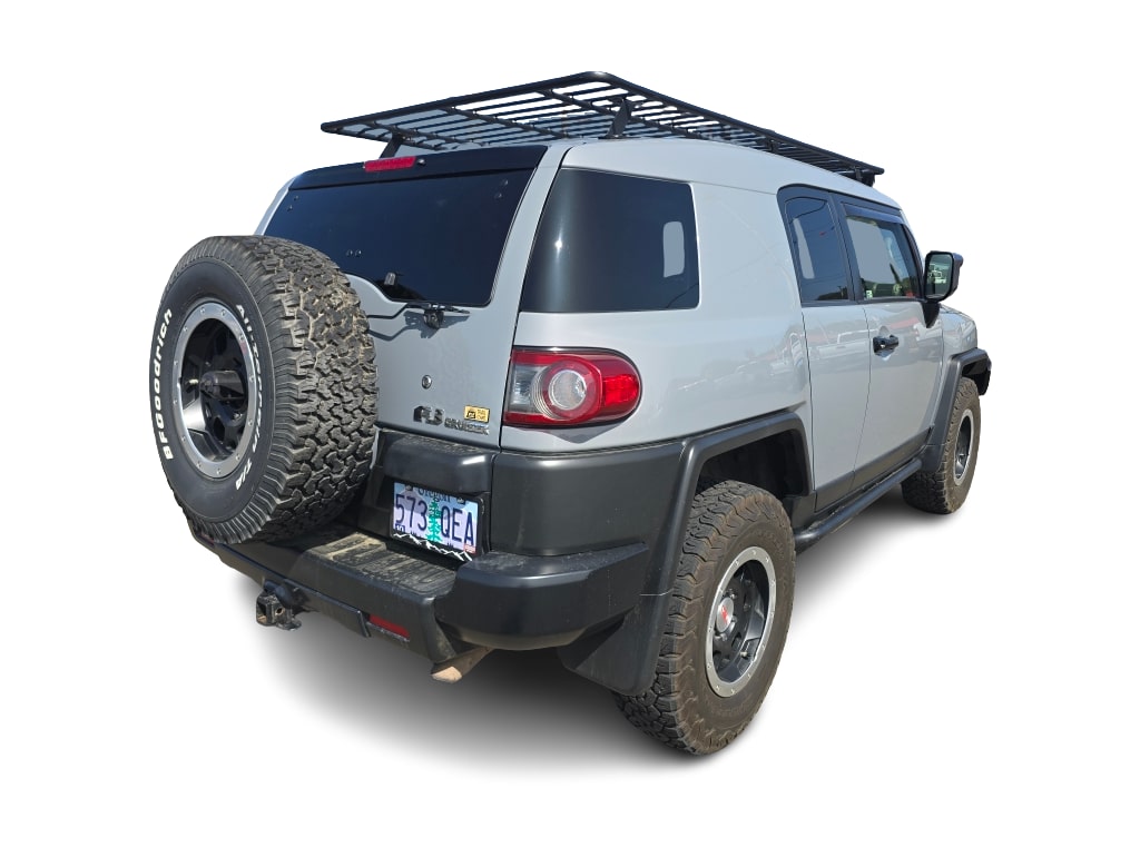 Thumbnail: 2013 Toyota FJ Cruiser - 17