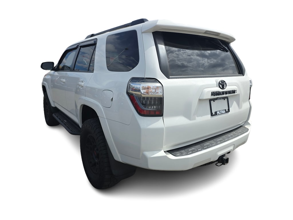 Thumbnail: 2020 Toyota 4Runner - 3