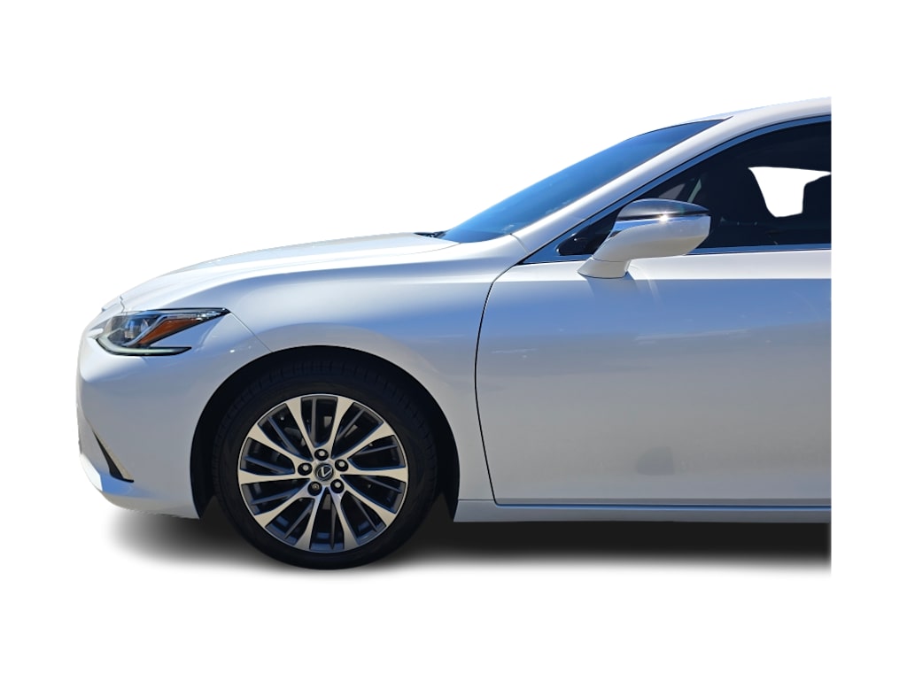 Thumbnail: 2019 Lexus ES - 13