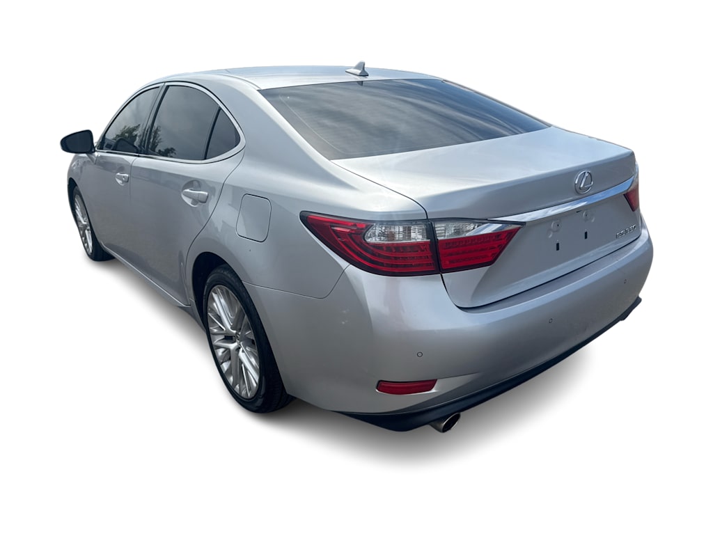 Thumbnail: 2013 Lexus ES - 3