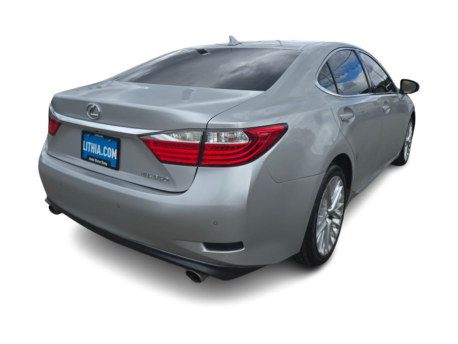 Thumbnail: 2013 Lexus ES - 16