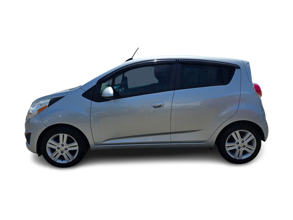 Thumbnail: 2015 Chevrolet Spark - 3