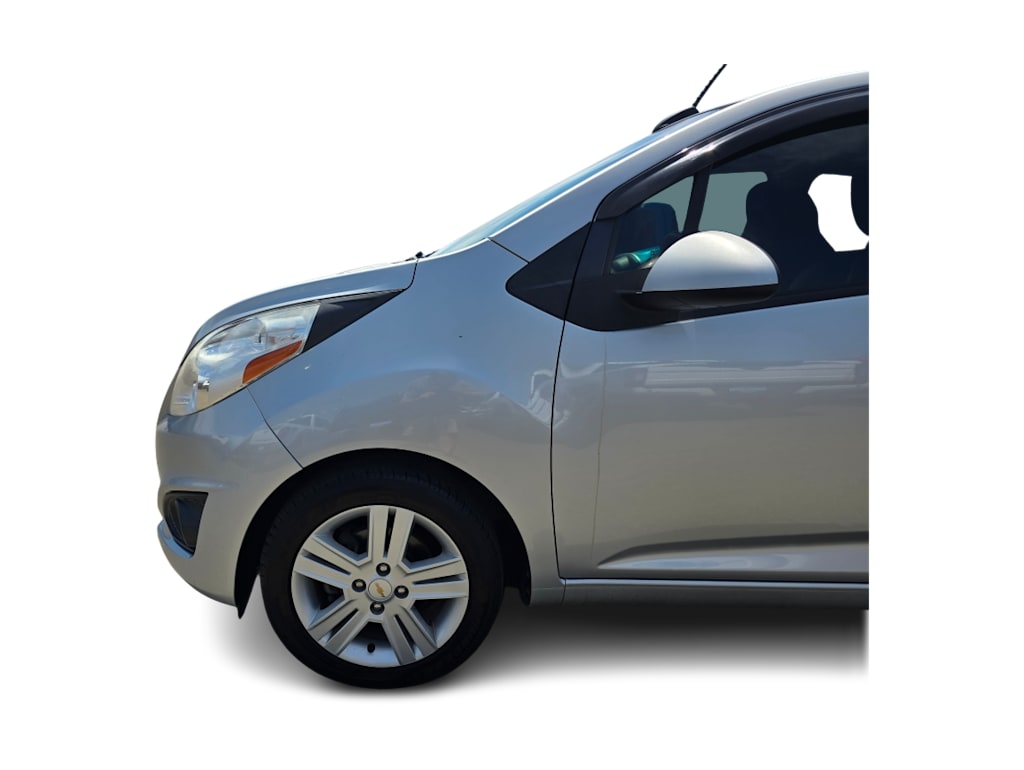 Thumbnail: 2015 Chevrolet Spark - 21