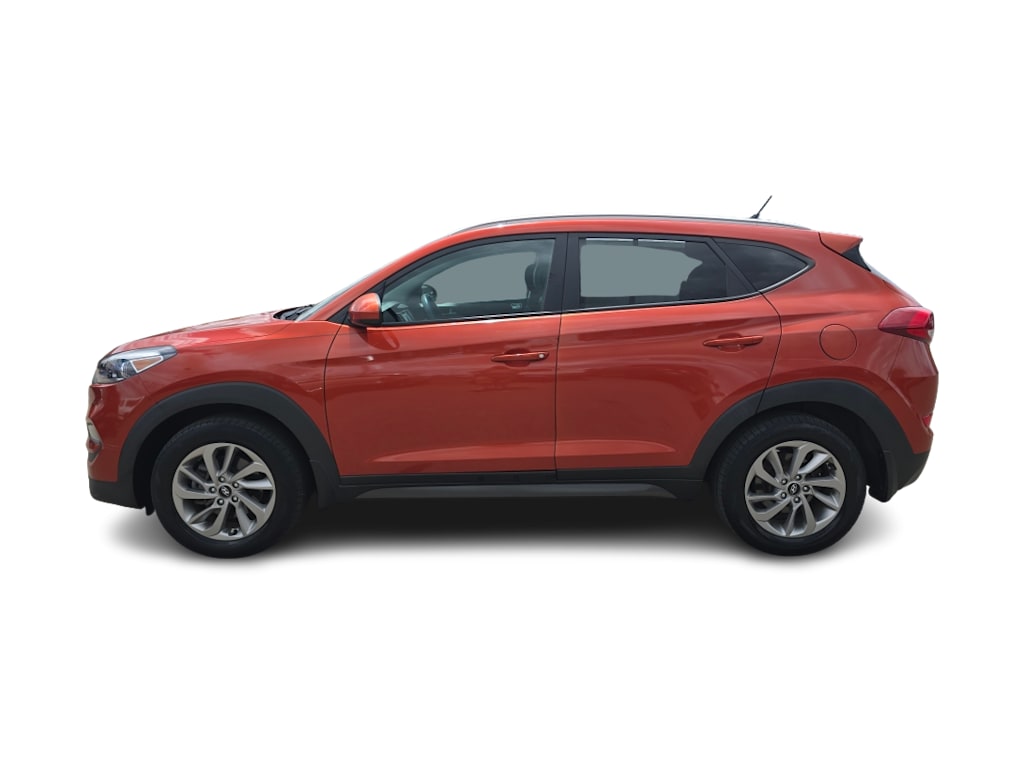 Thumbnail: 2016 Hyundai Tucson - 3