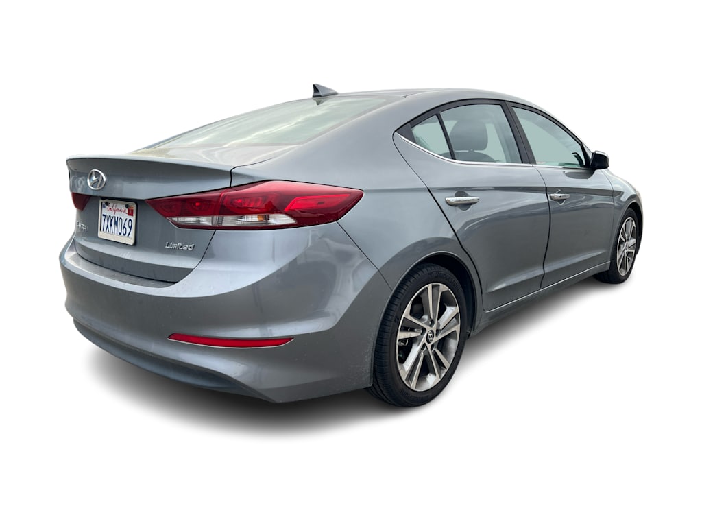 Thumbnail: 2017 Hyundai Elantra - 10