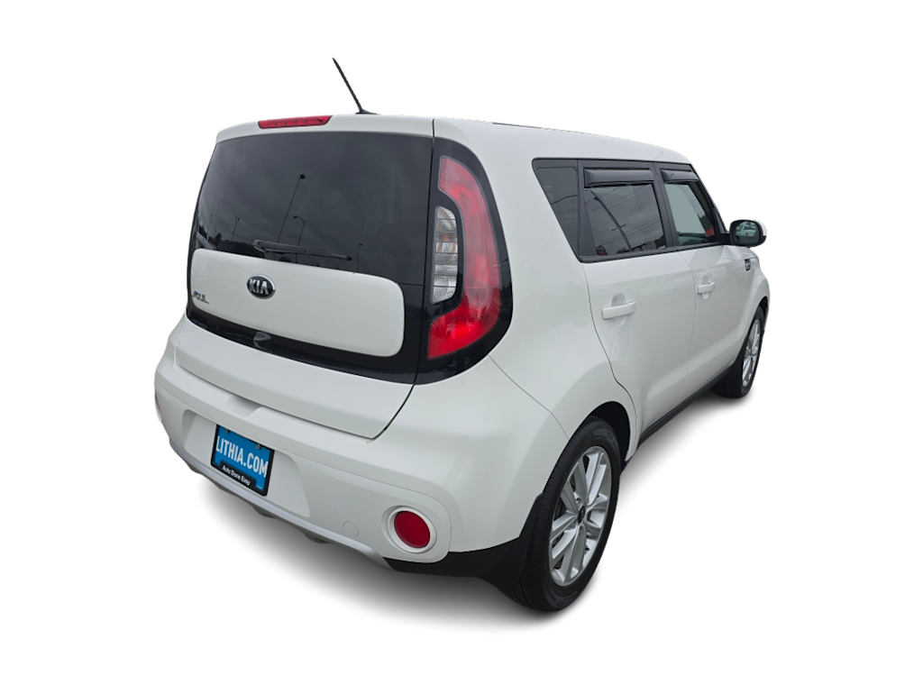 Thumbnail: 2018 Kia Soul - 16