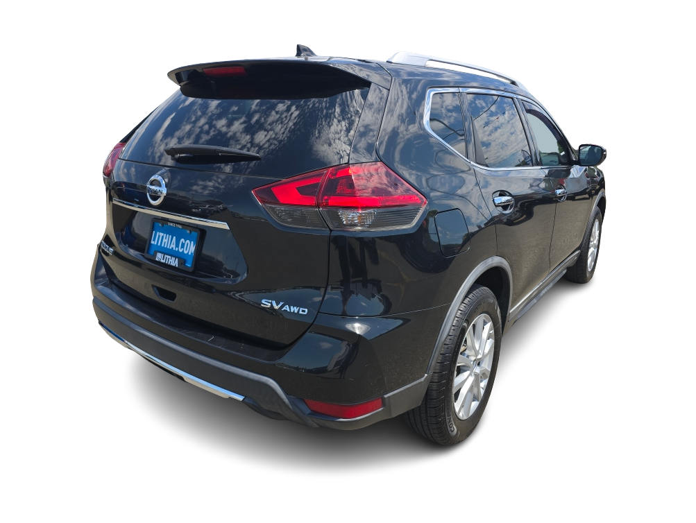 Thumbnail: 2018 Nissan Rogue - 17