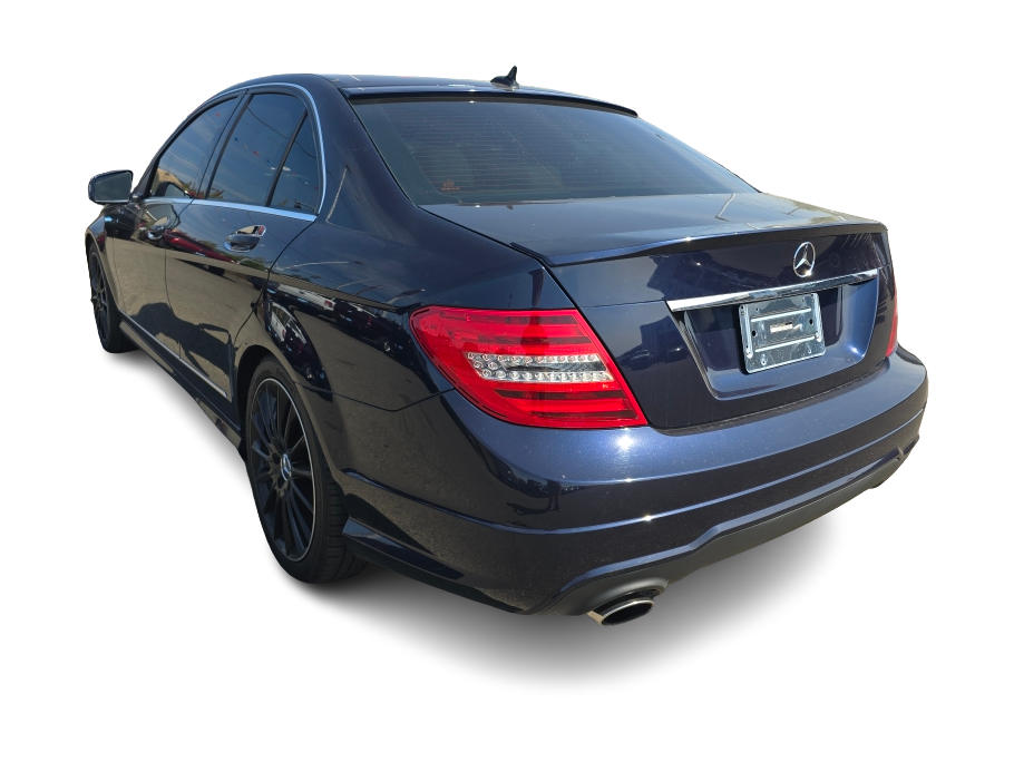 Thumbnail: 2014 Mercedes-Benz C-Class - 3