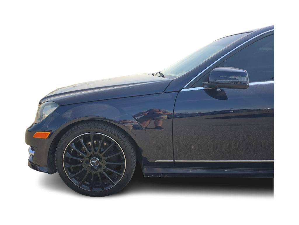 Thumbnail: 2014 Mercedes-Benz C-Class - 2