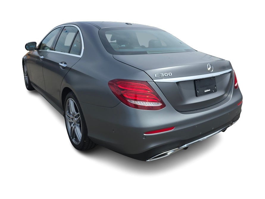Thumbnail: 2017 Mercedes-Benz E-Class - 2