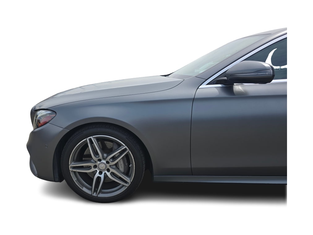 Thumbnail: 2017 Mercedes-Benz E-Class - 7