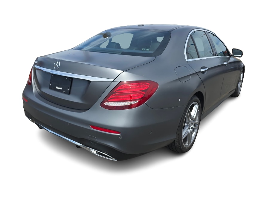 Thumbnail: 2017 Mercedes-Benz E-Class - 10