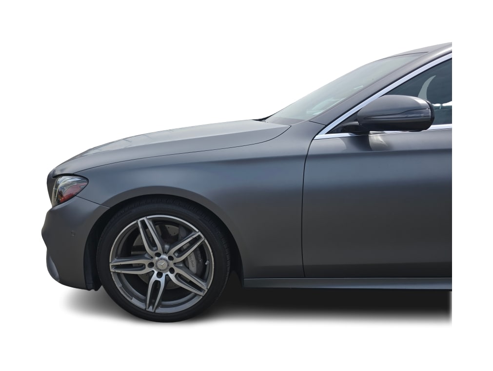 Thumbnail: 2017 Mercedes-Benz E-Class - 20