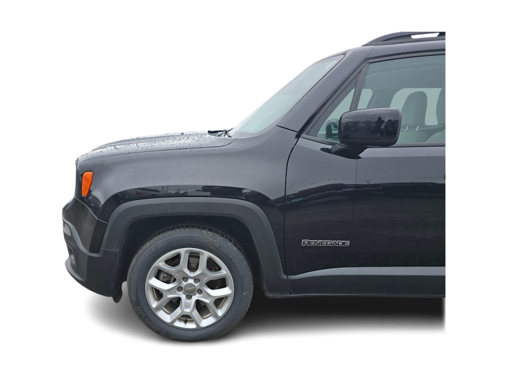 Thumbnail: 2015 Jeep Renegade - 20