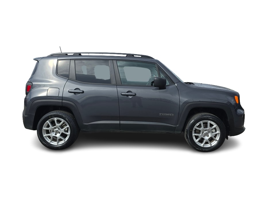 Thumbnail: 2022 Jeep Renegade - 17