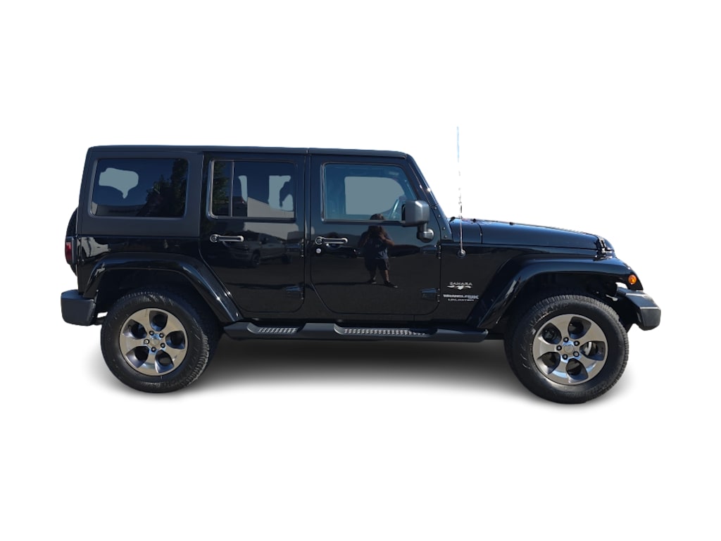 Thumbnail: 2018 Jeep Wrangler - 17