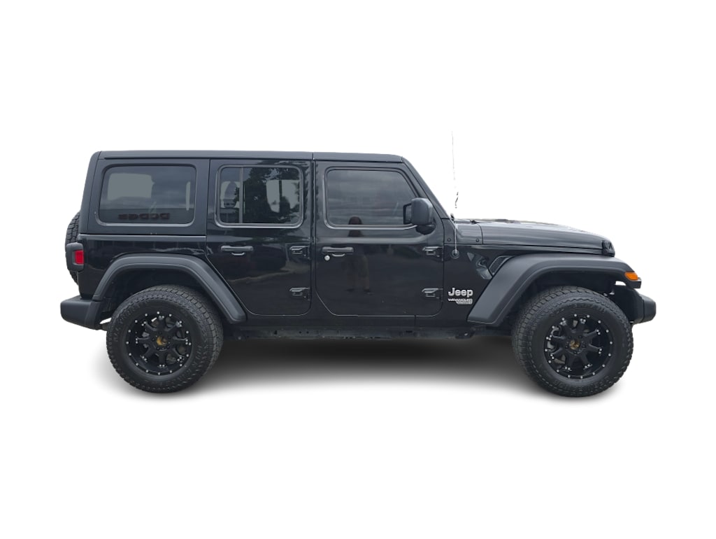 Thumbnail: 2020 Jeep Wrangler - 17