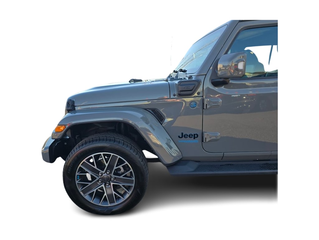 Thumbnail: 2022 Jeep Wrangler - 20