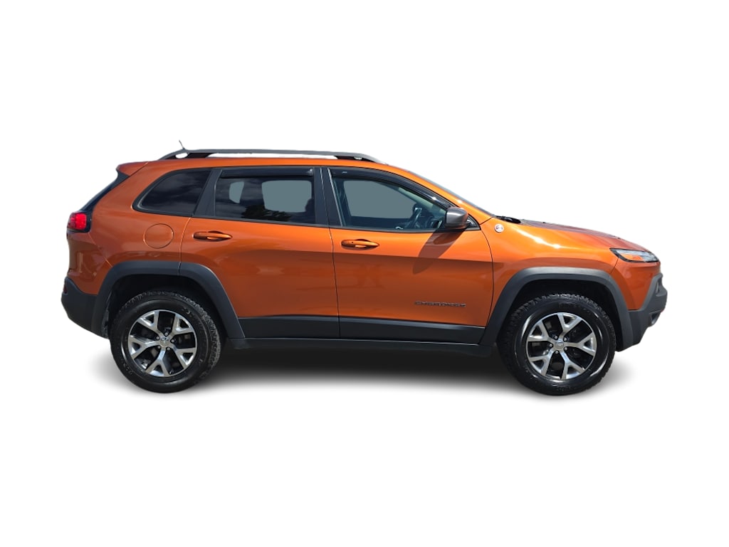 Thumbnail: 2015 Jeep Cherokee - 18