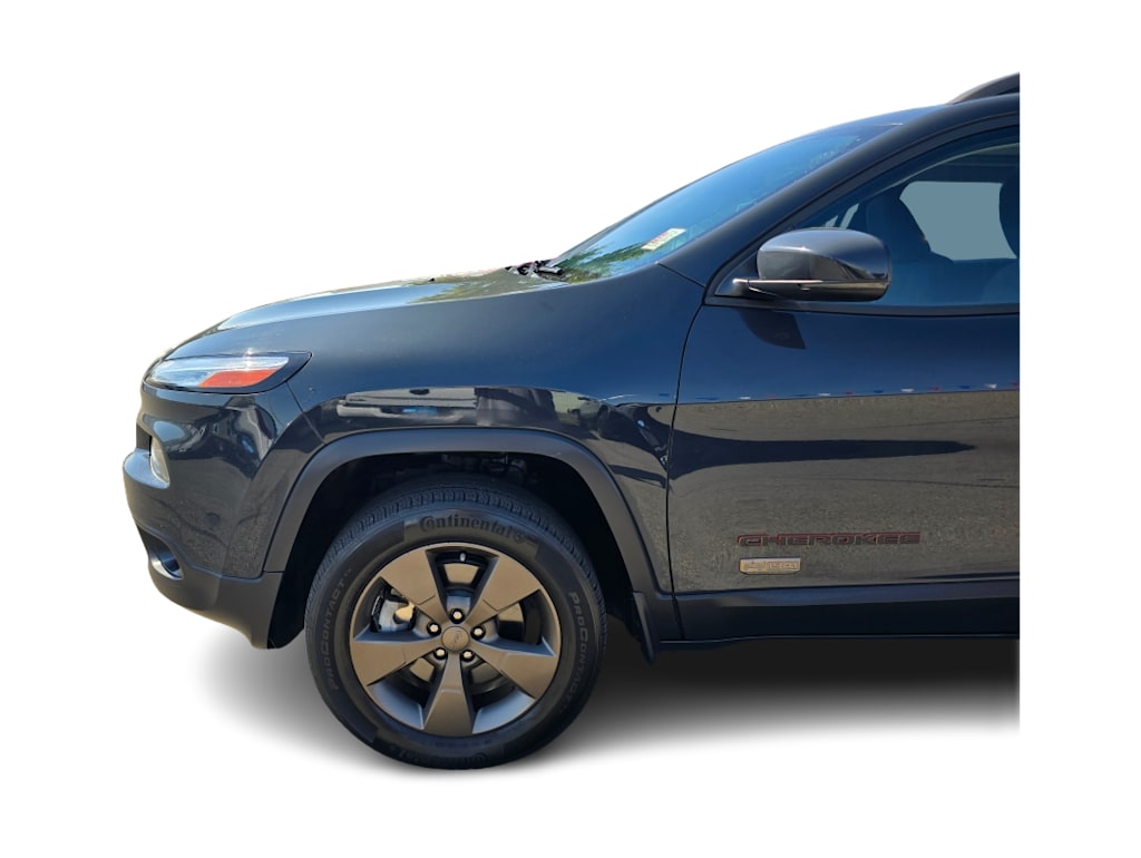 Thumbnail: 2016 Jeep Cherokee - 20