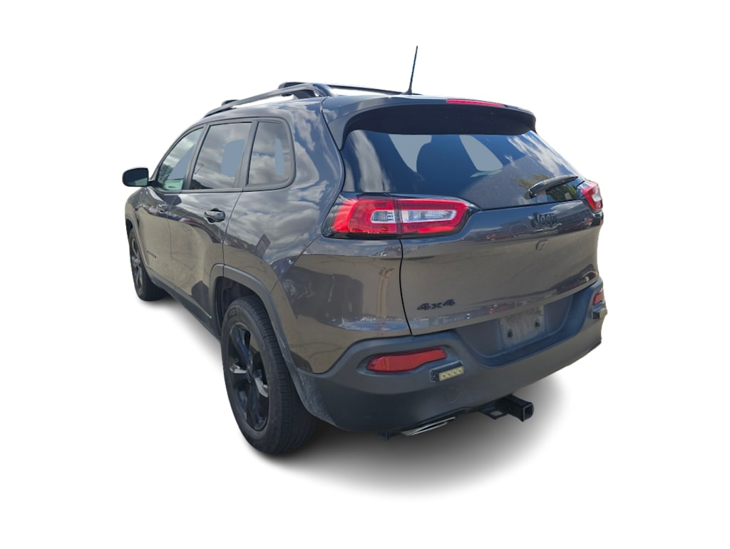 Thumbnail: 2018 Jeep Cherokee - 16