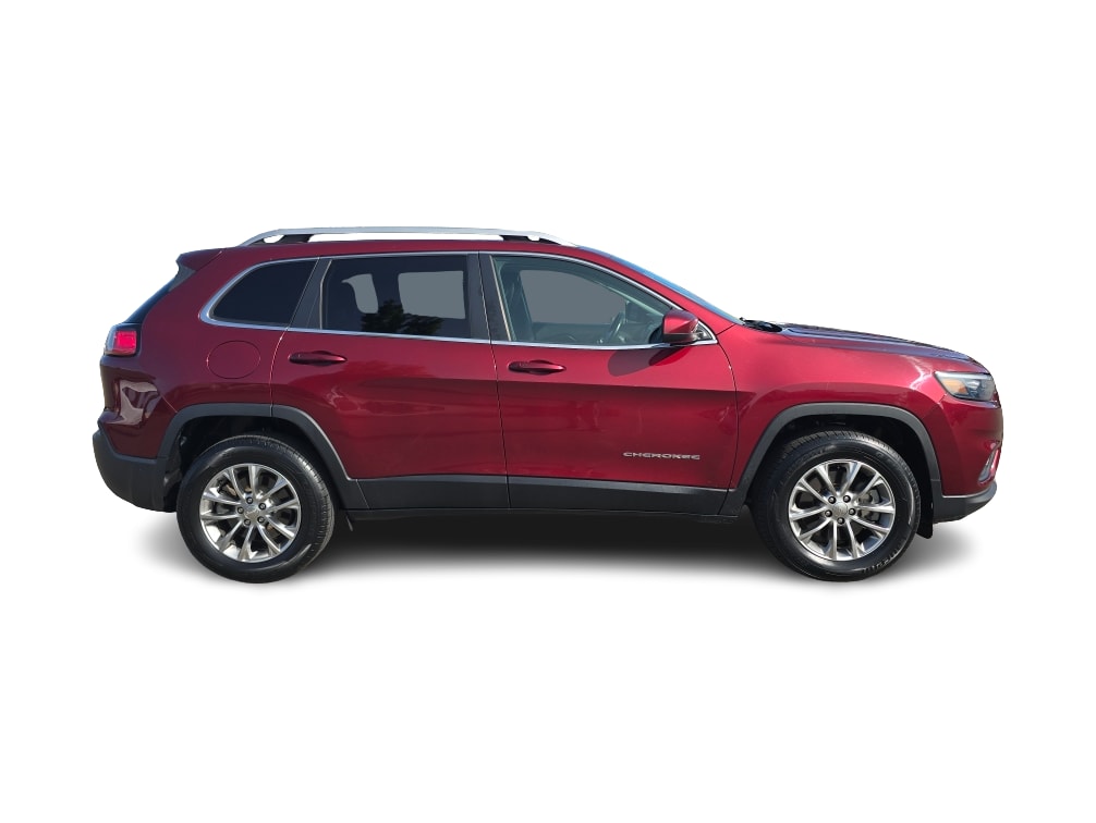Thumbnail: 2019 Jeep Cherokee - 17