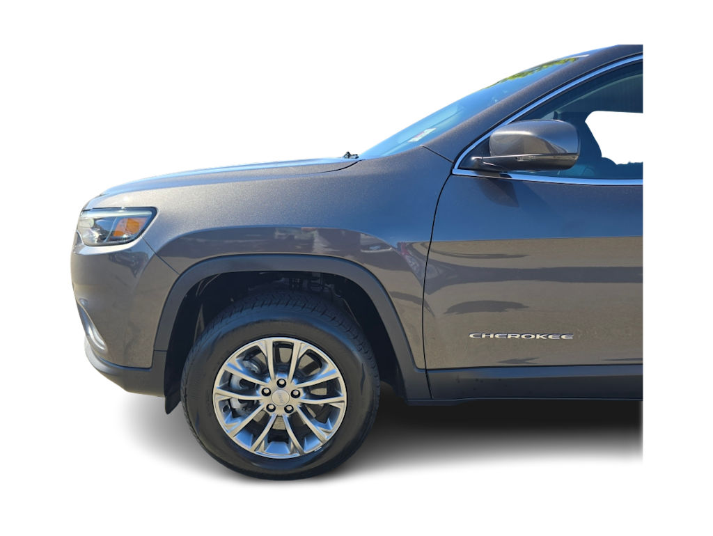 Thumbnail: 2021 Jeep Cherokee - 20