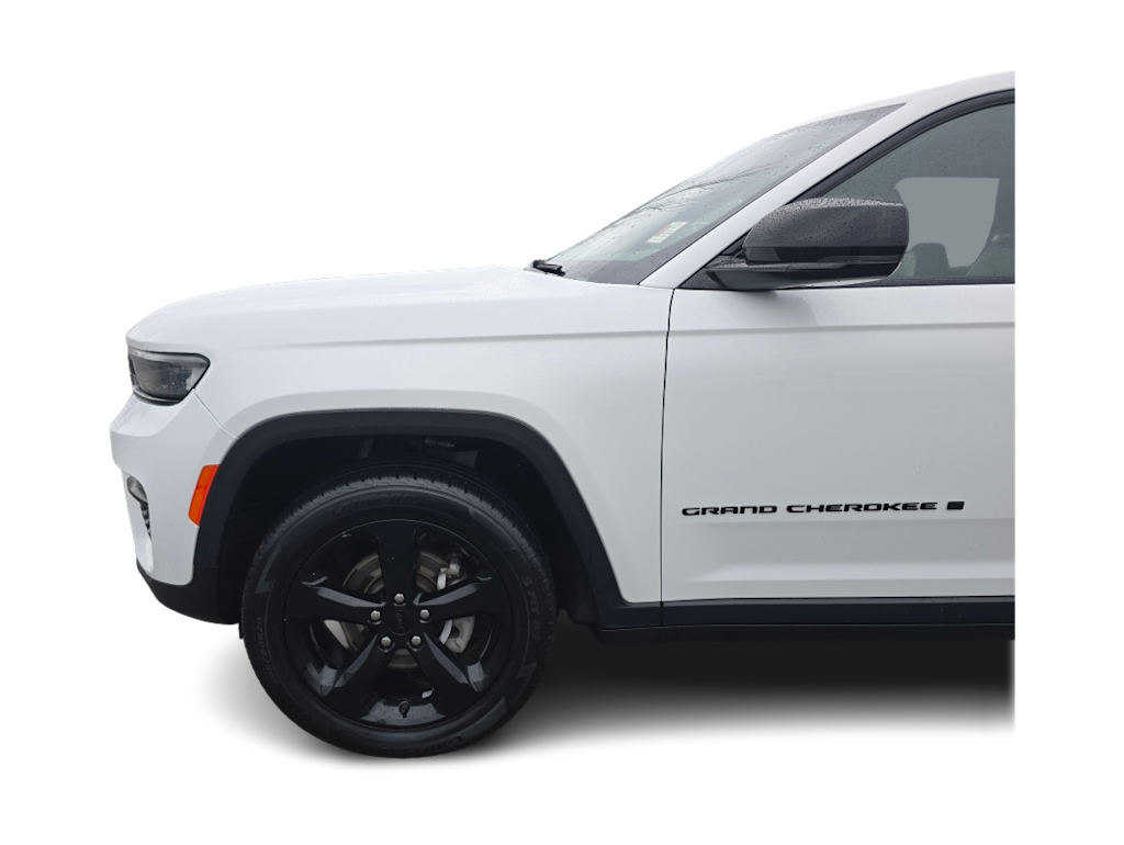 Thumbnail: 2023 Jeep Grand Cherokee - 20