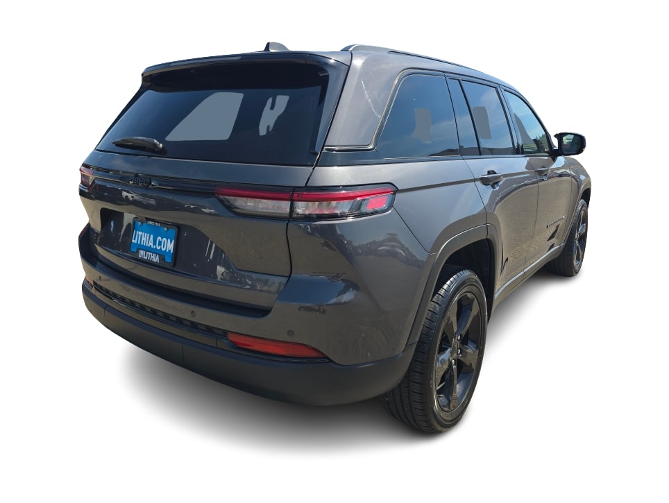 Thumbnail: 2023 Jeep Grand Cherokee - 15