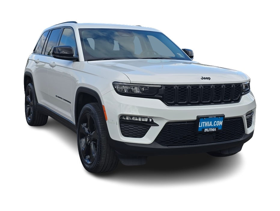 Thumbnail: 2023 Jeep Grand Cherokee - 17