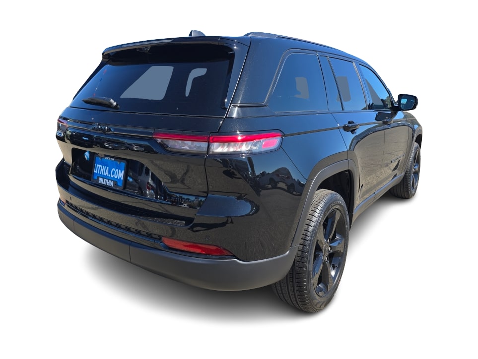 Thumbnail: 2025 Jeep Grand Cherokee - 17