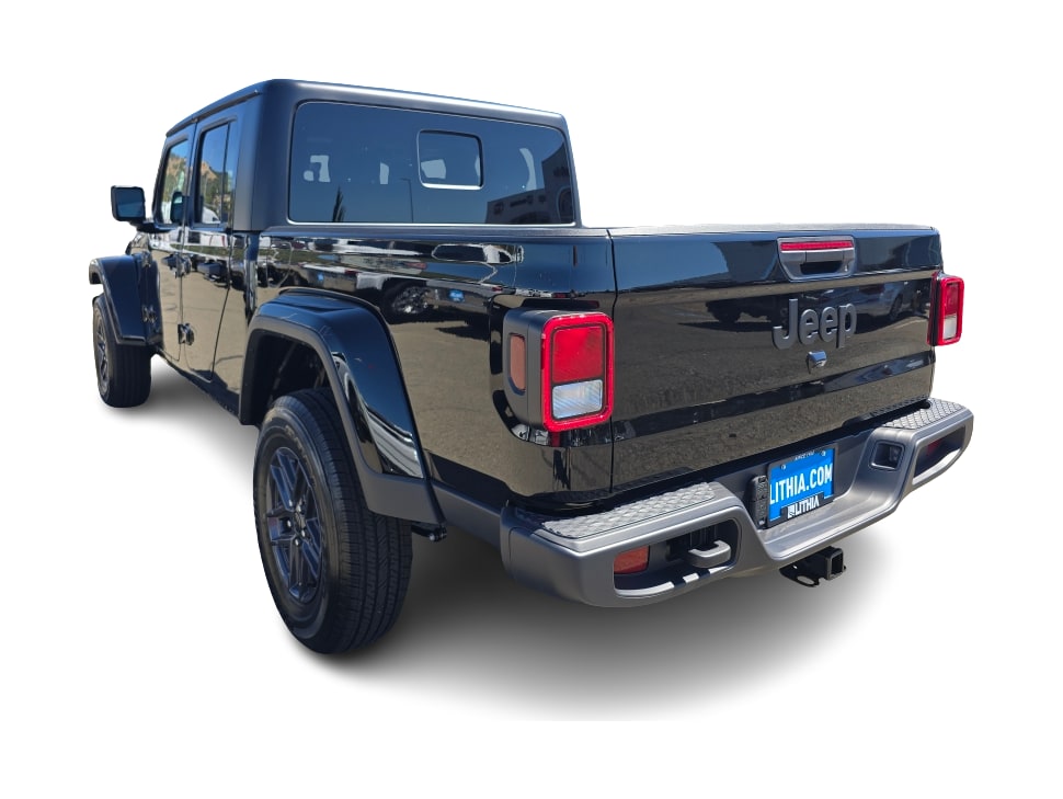 Thumbnail: 2025 Jeep Gladiator - 4