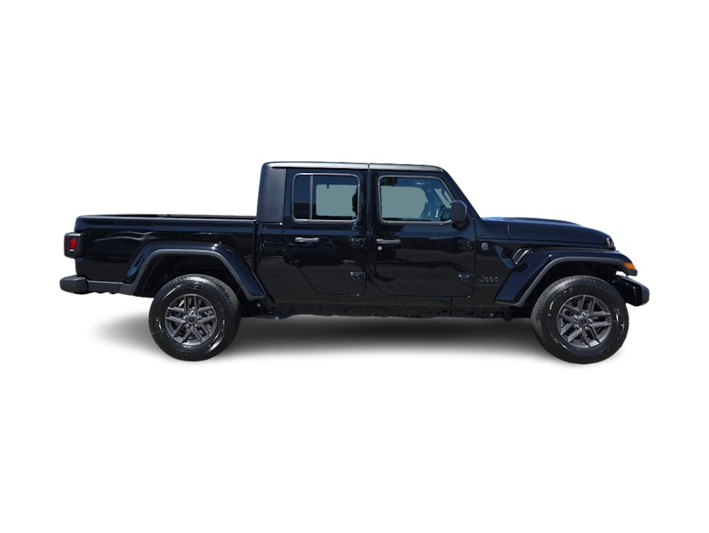 Thumbnail: 2025 Jeep Gladiator - 18