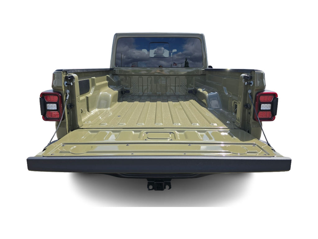 Thumbnail: 2026 Jeep Gladiator - 15