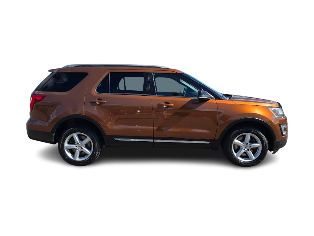 Thumbnail: 2017 Ford Explorer - 17