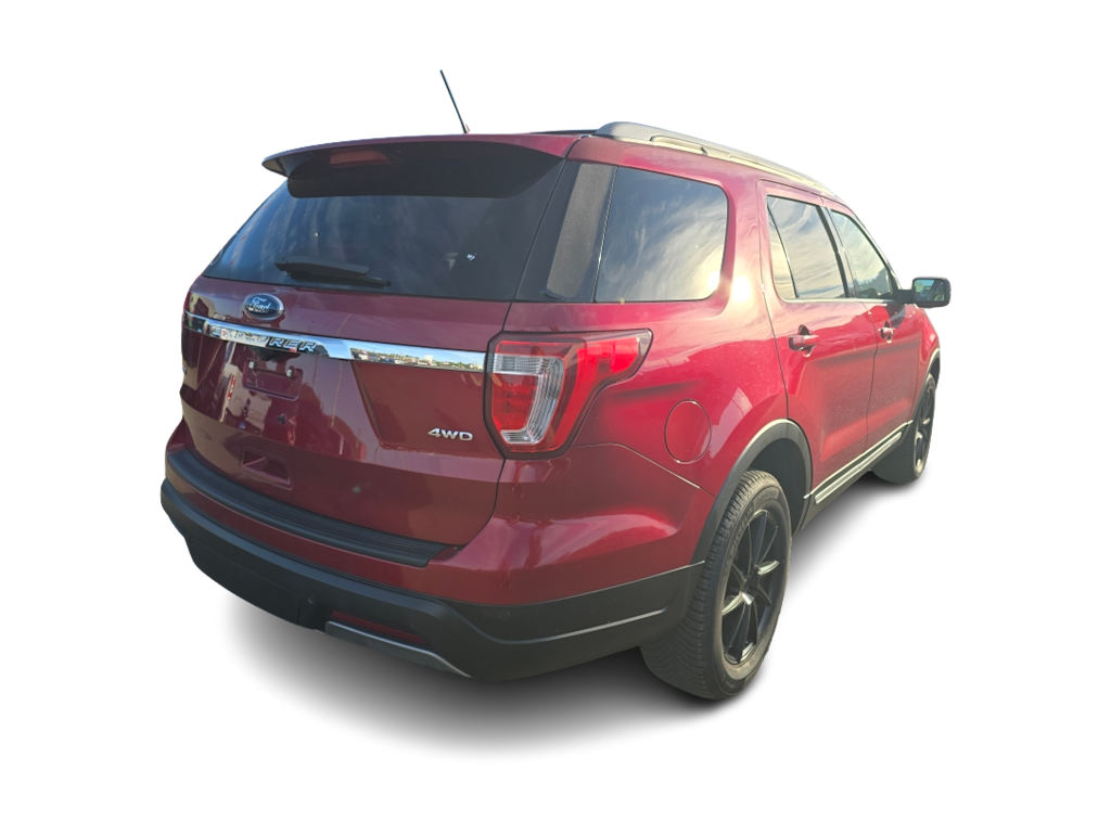 Thumbnail: 2019 Ford Explorer - 11