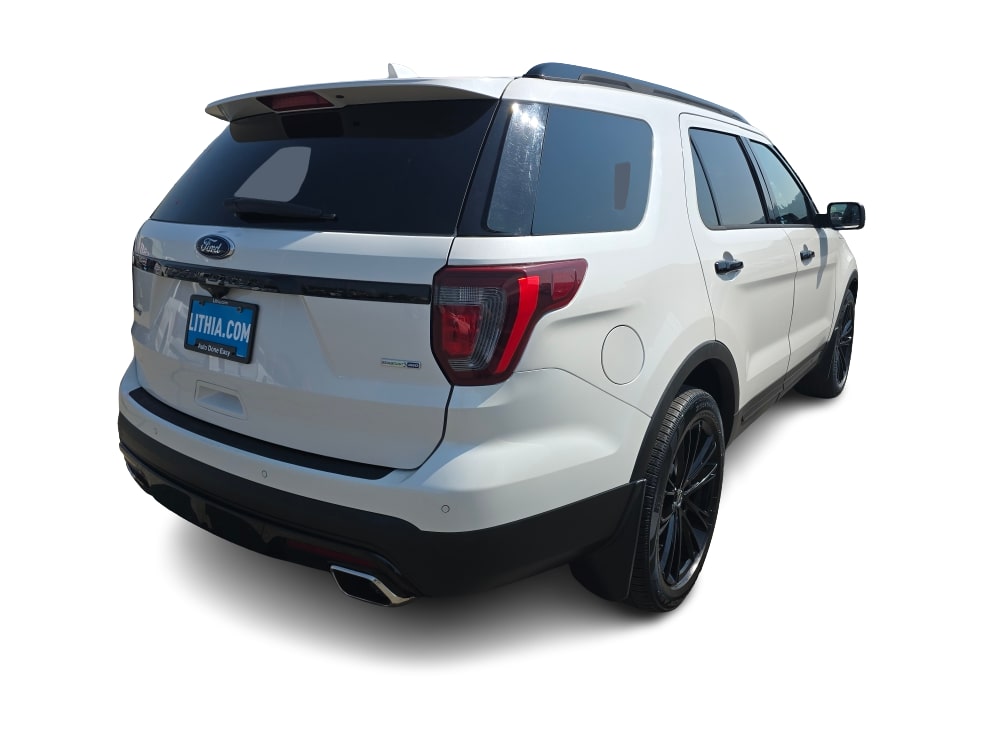 Thumbnail: 2017 Ford Explorer - 16