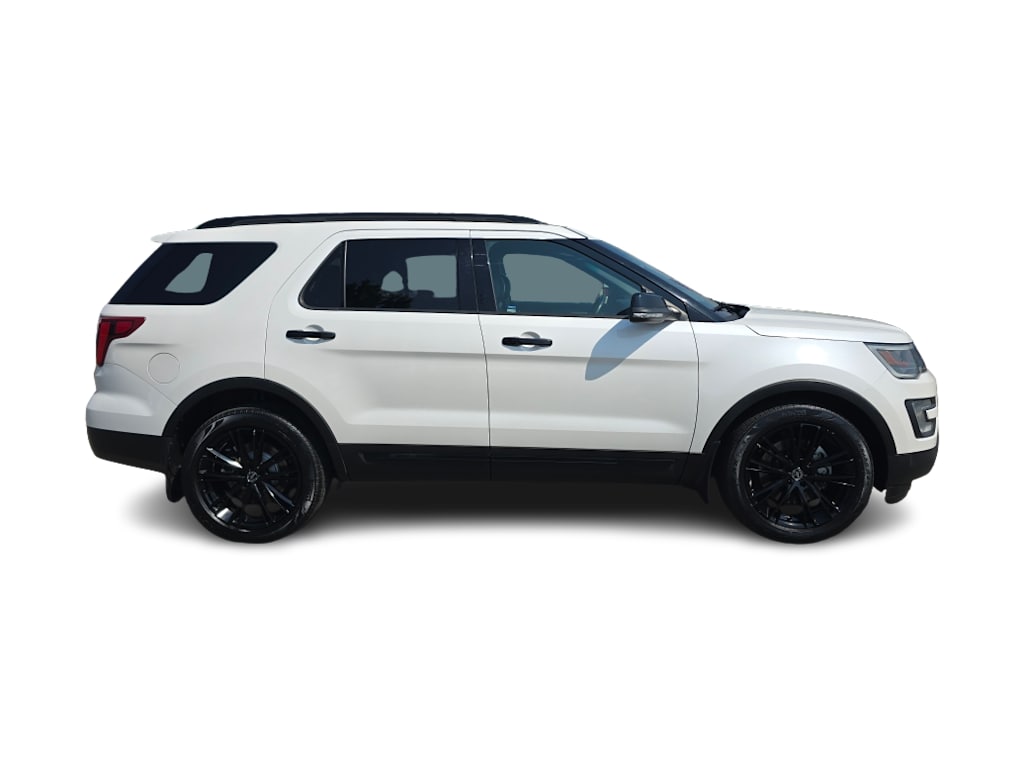 Thumbnail: 2017 Ford Explorer - 17