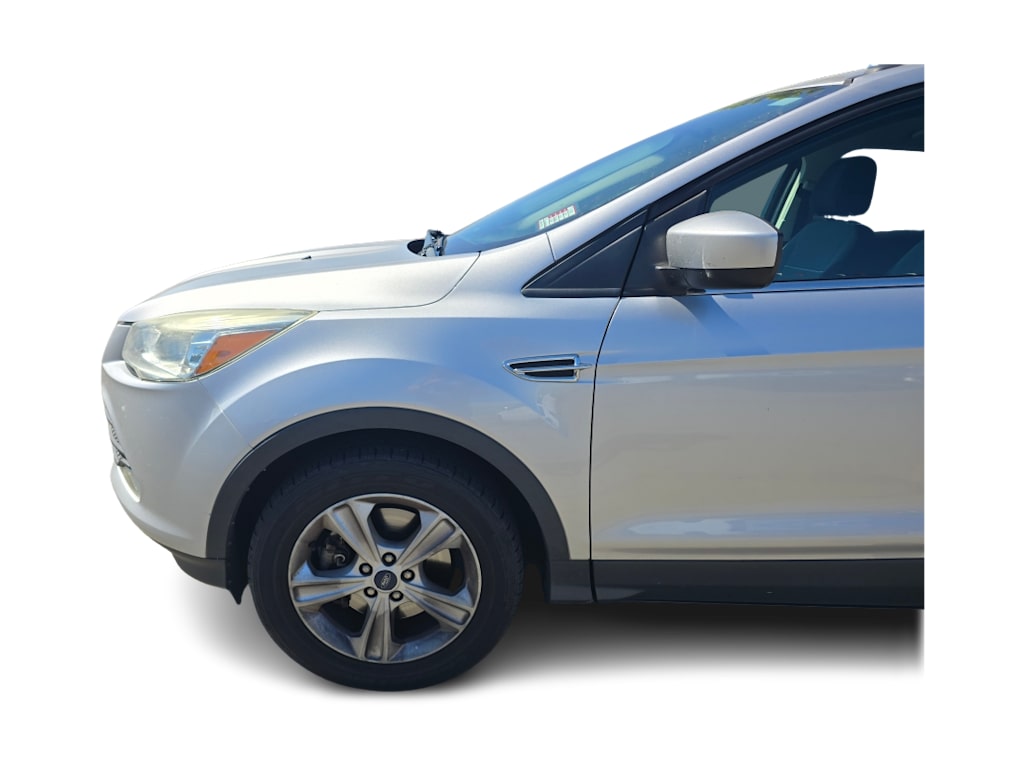 Thumbnail: 2015 Ford Escape - 20