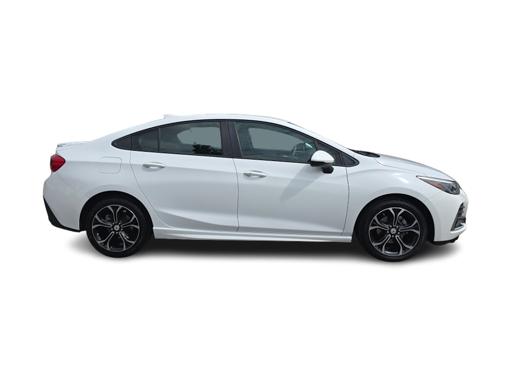 Thumbnail: 2019 Chevrolet Cruze - 17