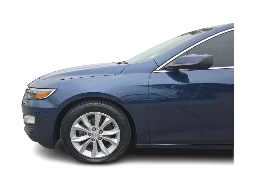 Thumbnail: 2019 Chevrolet Malibu - 20