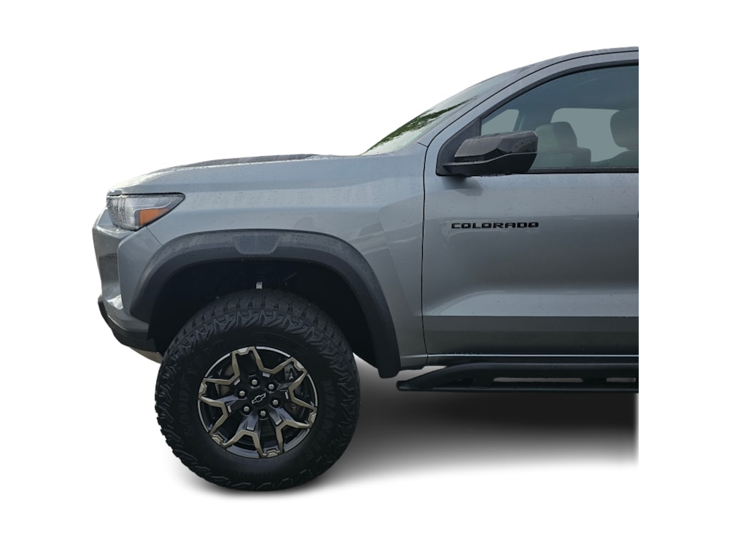 Thumbnail: 2024 Chevrolet Colorado - 21
