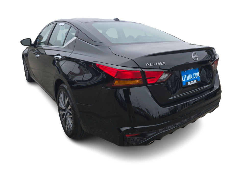 Thumbnail: 2023 Nissan Altima - 4