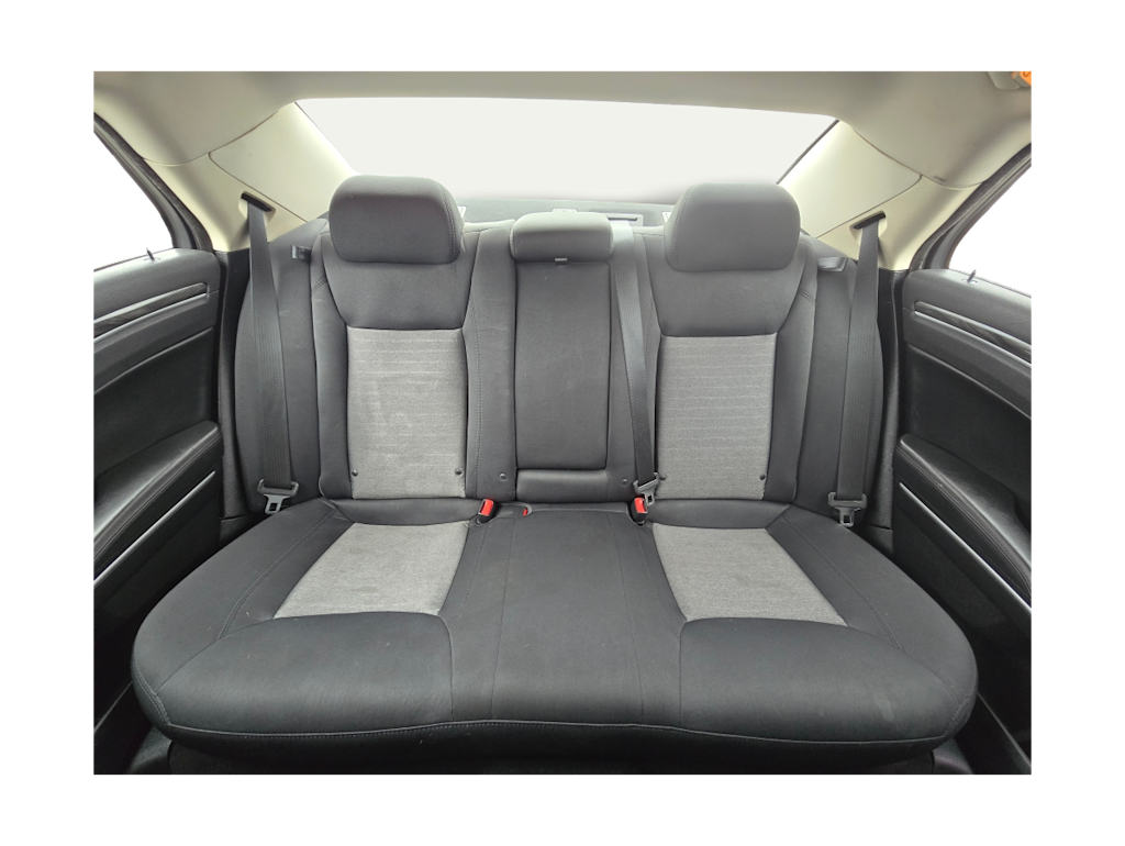 Thumbnail: 2019 Chrysler 300 - 15